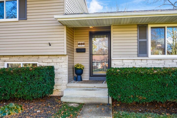Property Photo:  437 Potawatomi Drive  OH 43081 