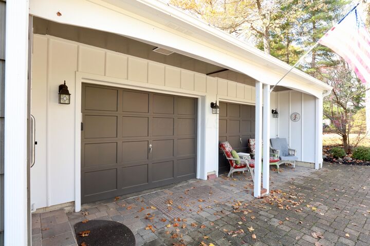 Property Photo:  1195 Longwood NE Drive  OH 43130 