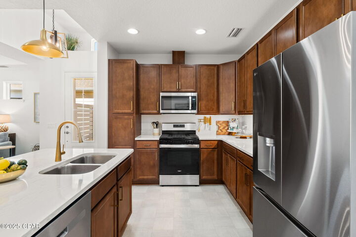 Property Photo: 8780 Cheeseburger Drive FL 32413