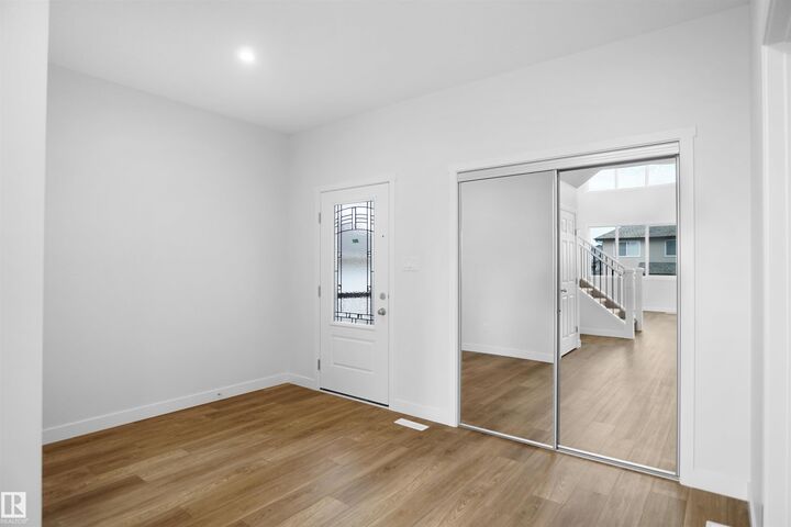 Property Photo:  56 Nerine Crescent  AB T5S 0R7 