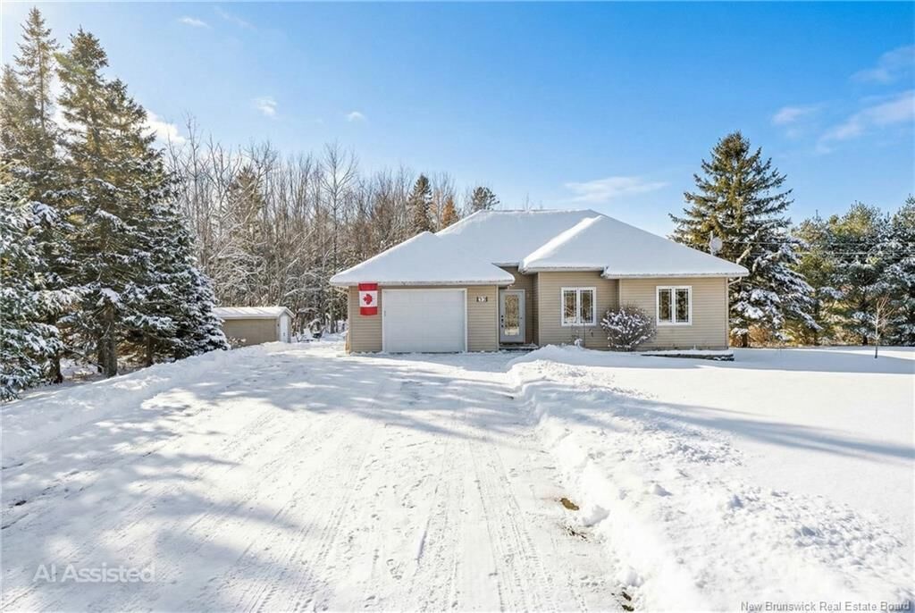 Property Photo:  32 Murray Road  NB E4V 1A2 