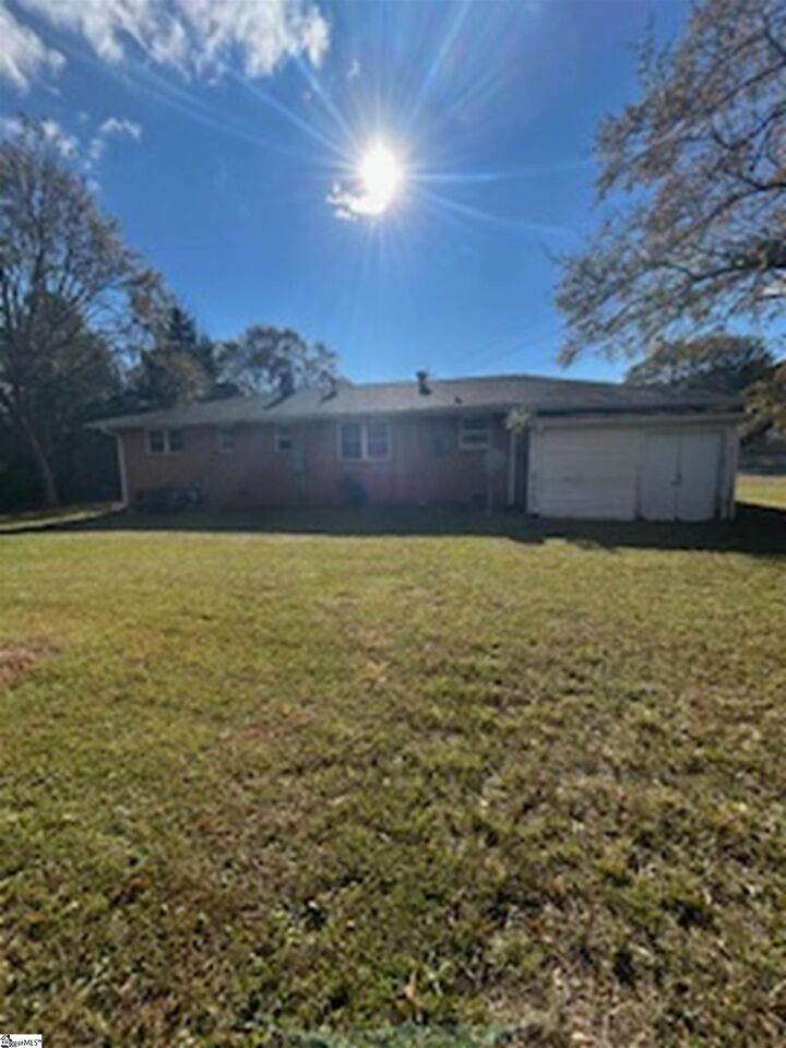 Property Photo: 2288 Cannon Bottom Road SC 29627