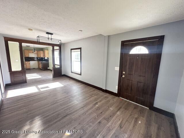 Property Photo: 531 Torrance Court MI 48910