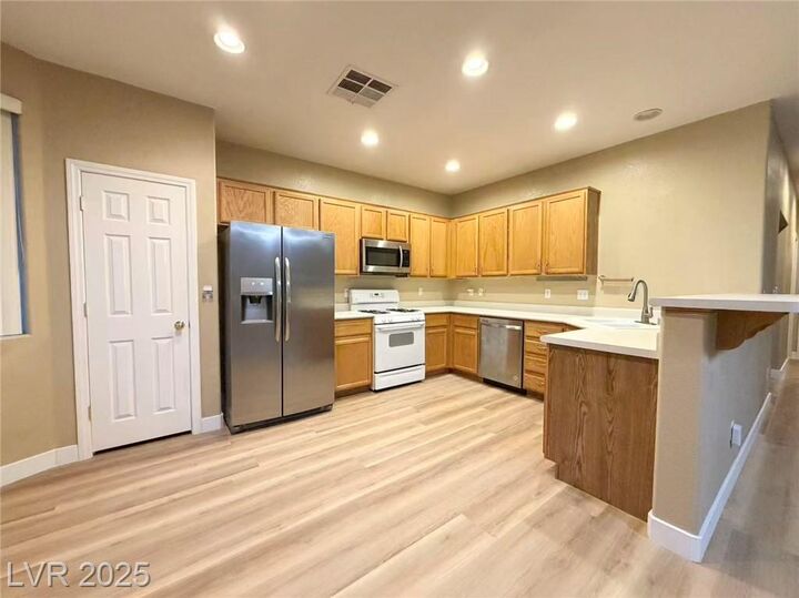 Property Photo: 9553 Madsen Glen Court NV 89166
