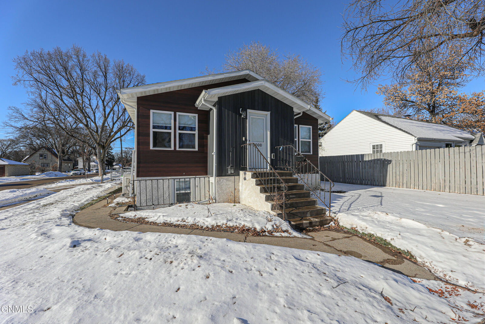 Property Photo: 1000 N 9th Street ND 58501