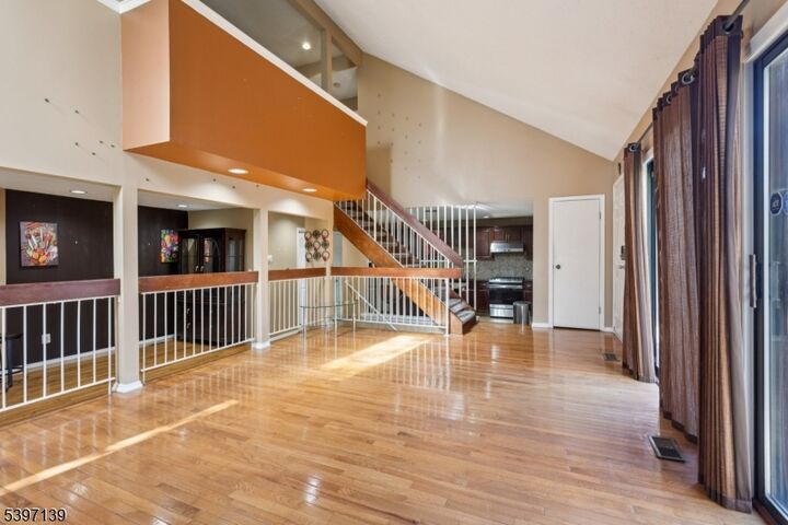 Property Photo: 32 Magnolia Ct NJ 08852