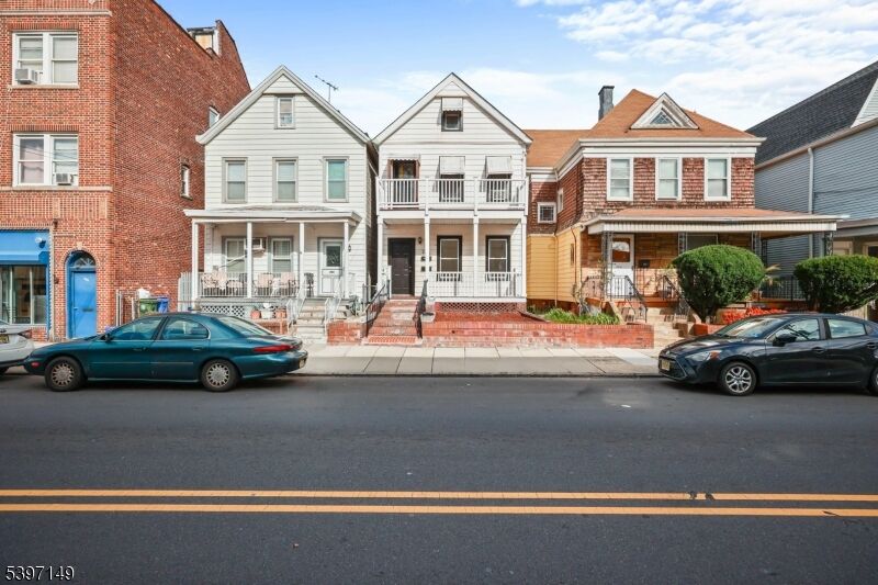 Property Photo:  206 Market St  NJ 08861 