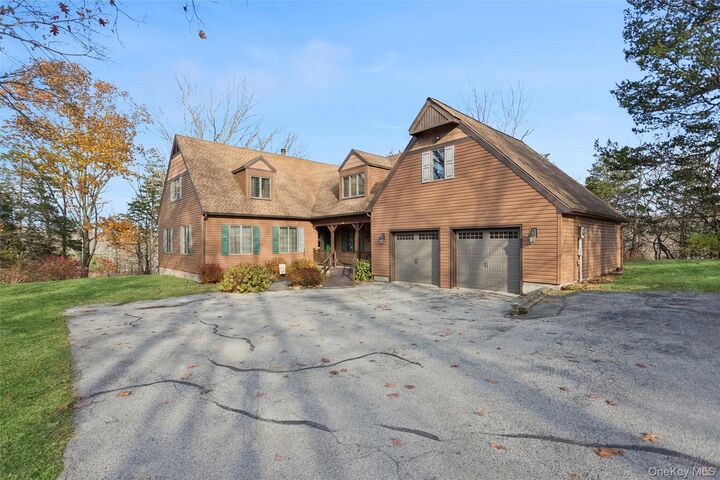 Property Photo:  686 Traver Road  NY 12569 