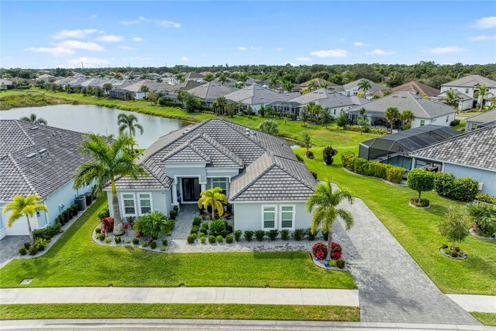 Property Photo: 7129 Ryedale Court FL 34241