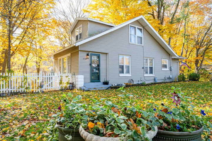 Property Photo: 4732 South Street MI 49022
