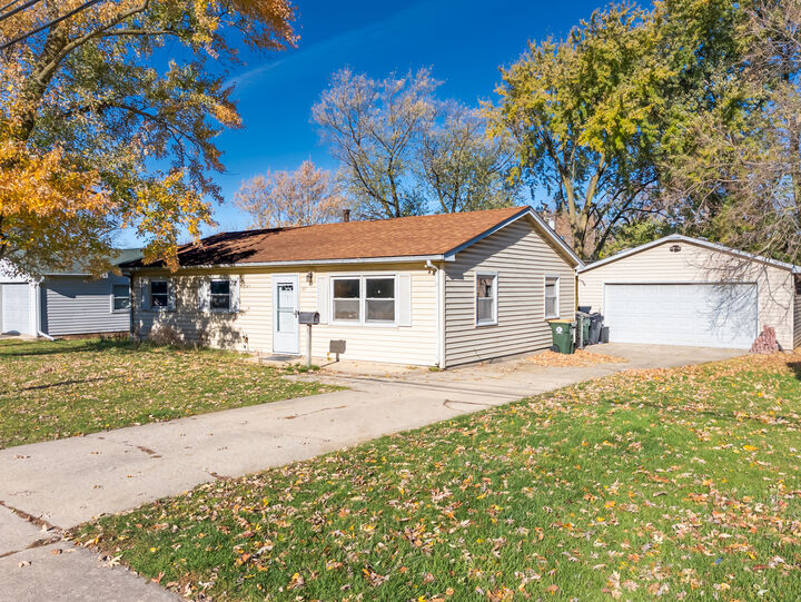 Property Photo:  317 Butterfield Road  IL 60542 
