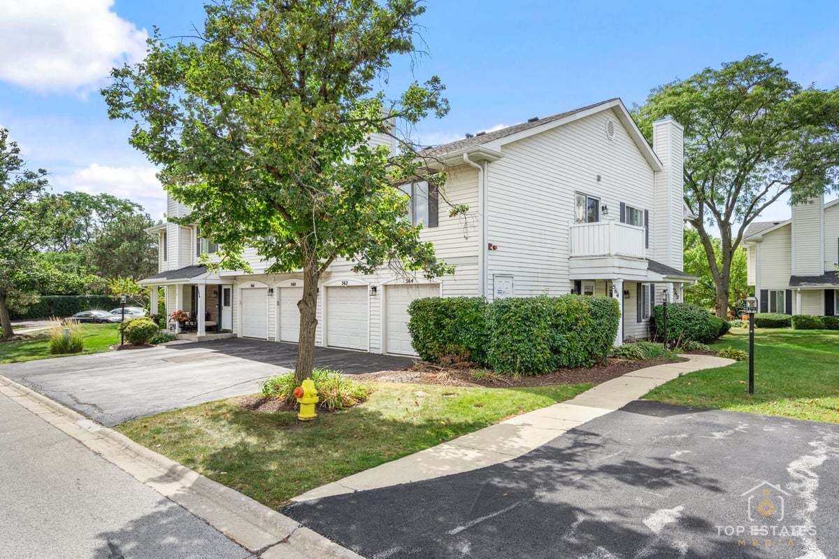 Property Photo:  564 Willowcreek Court 0  IL 60514 