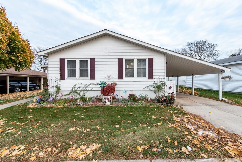 Property Photo:  671 Oldsmar Lane  IL 60085 