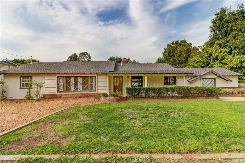 Property Photo:  1435 Hacienda Road  CA 90631 