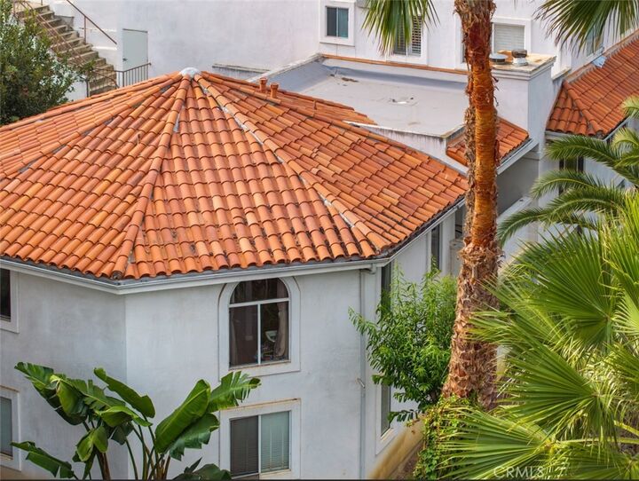 Property Photo:  206 Avenida Montalvo 5  CA 92672 