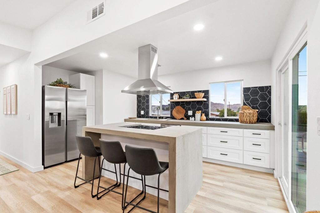 Property Photo:  61610 Sunburst Drive  CA 92252 