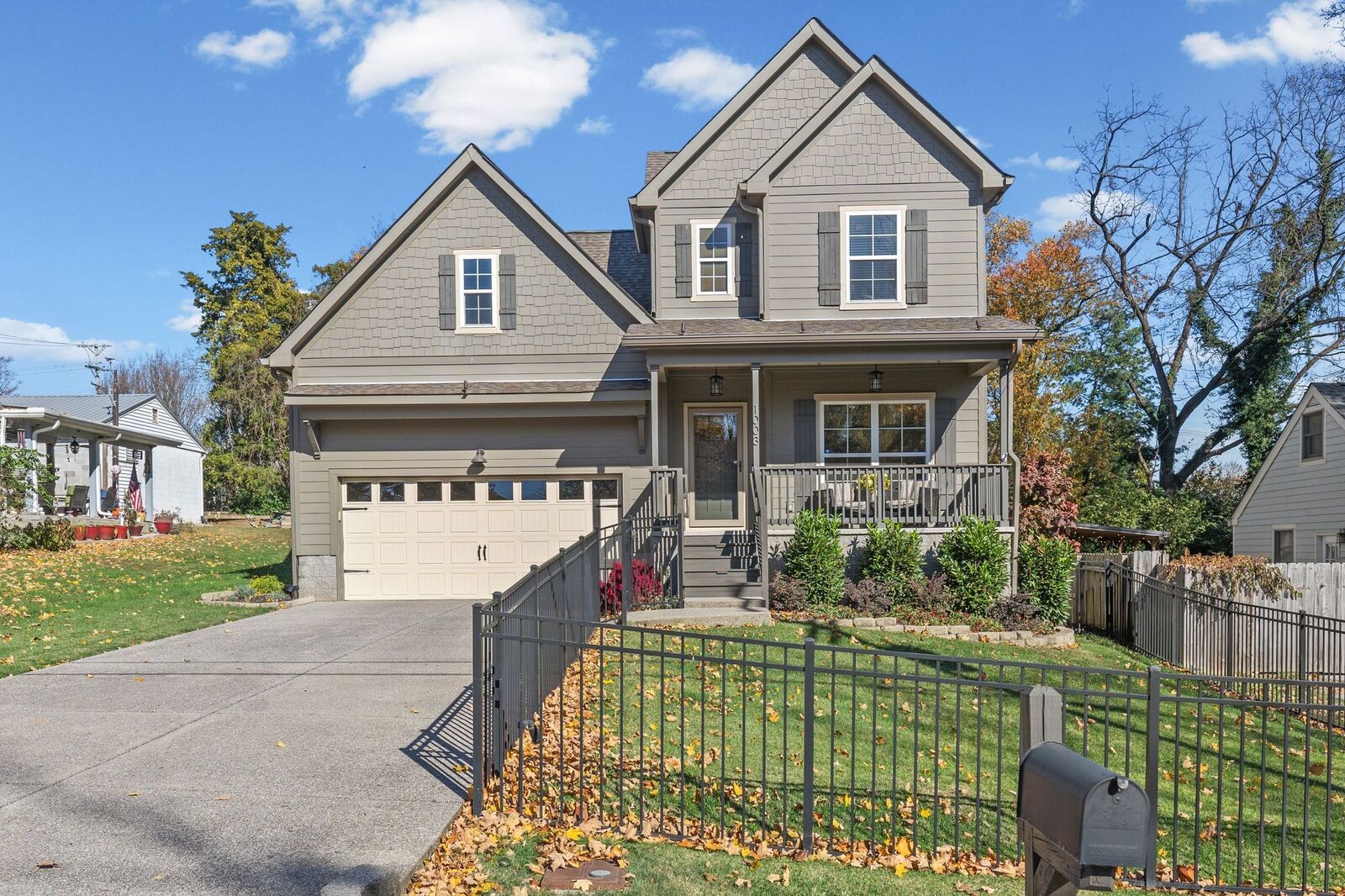 Property Photo: 1003 Malquin Dr TN 37216