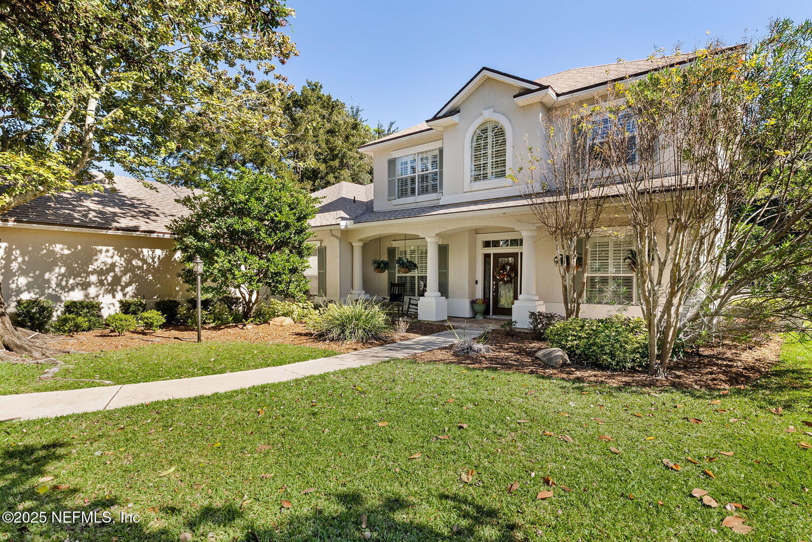 Property Photo:  1104 Pawnee Place  FL 32259 