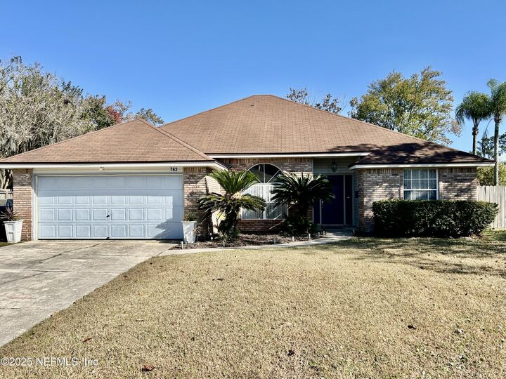 Property Photo: 763 Sandlewood Drive FL 32065