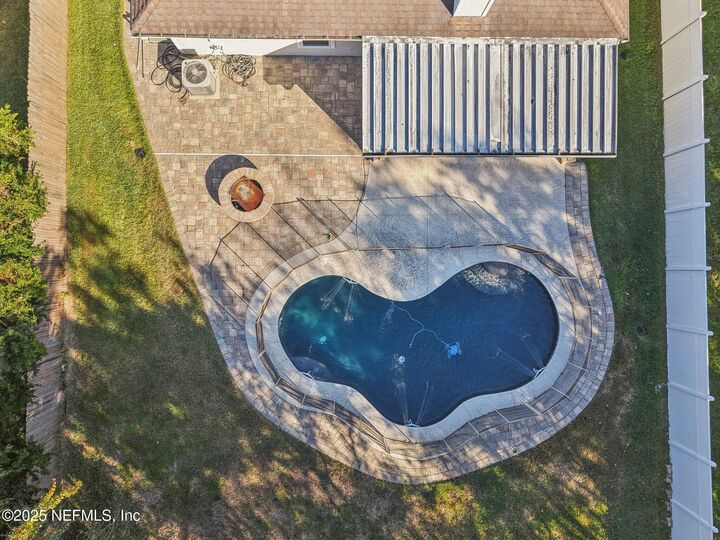 Property Photo: 1806 Dartmouth Drive FL 32068