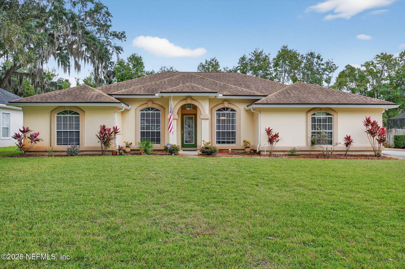Property Photo: 11321 Landing Estates Drive FL 32257