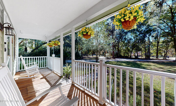 Property Photo: 4180 Waterlily Court FL 32068