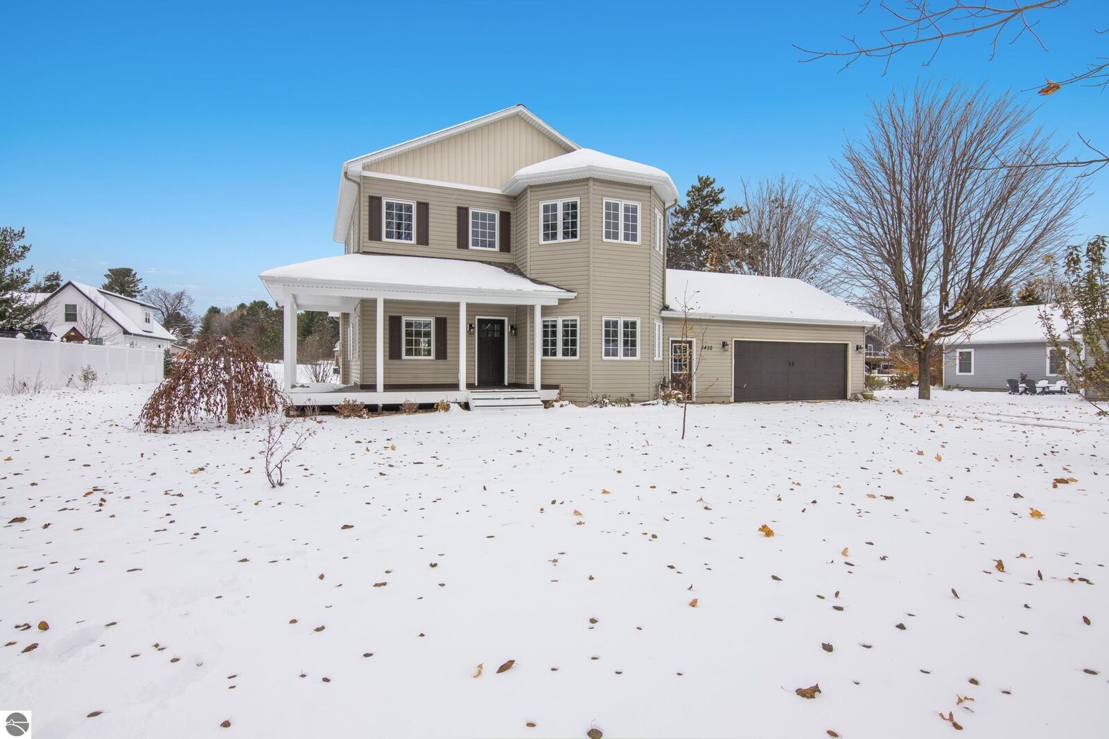 Property Photo:  5432 Ravenhurst Drive  MI 49685 