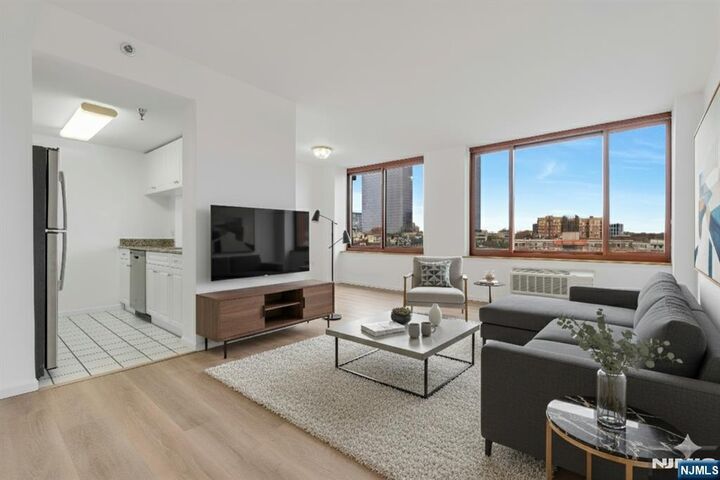 Property Photo:  100 Old Palisade 1814  NJ 07024 