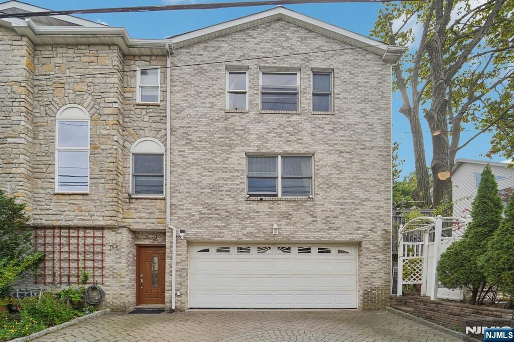 Property Photo:  764 Jefferson Avenue C0764  NJ 07010 