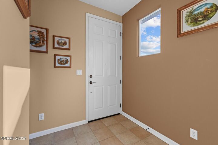 Property Photo: 5227 Vista Heights Drive NV 89436