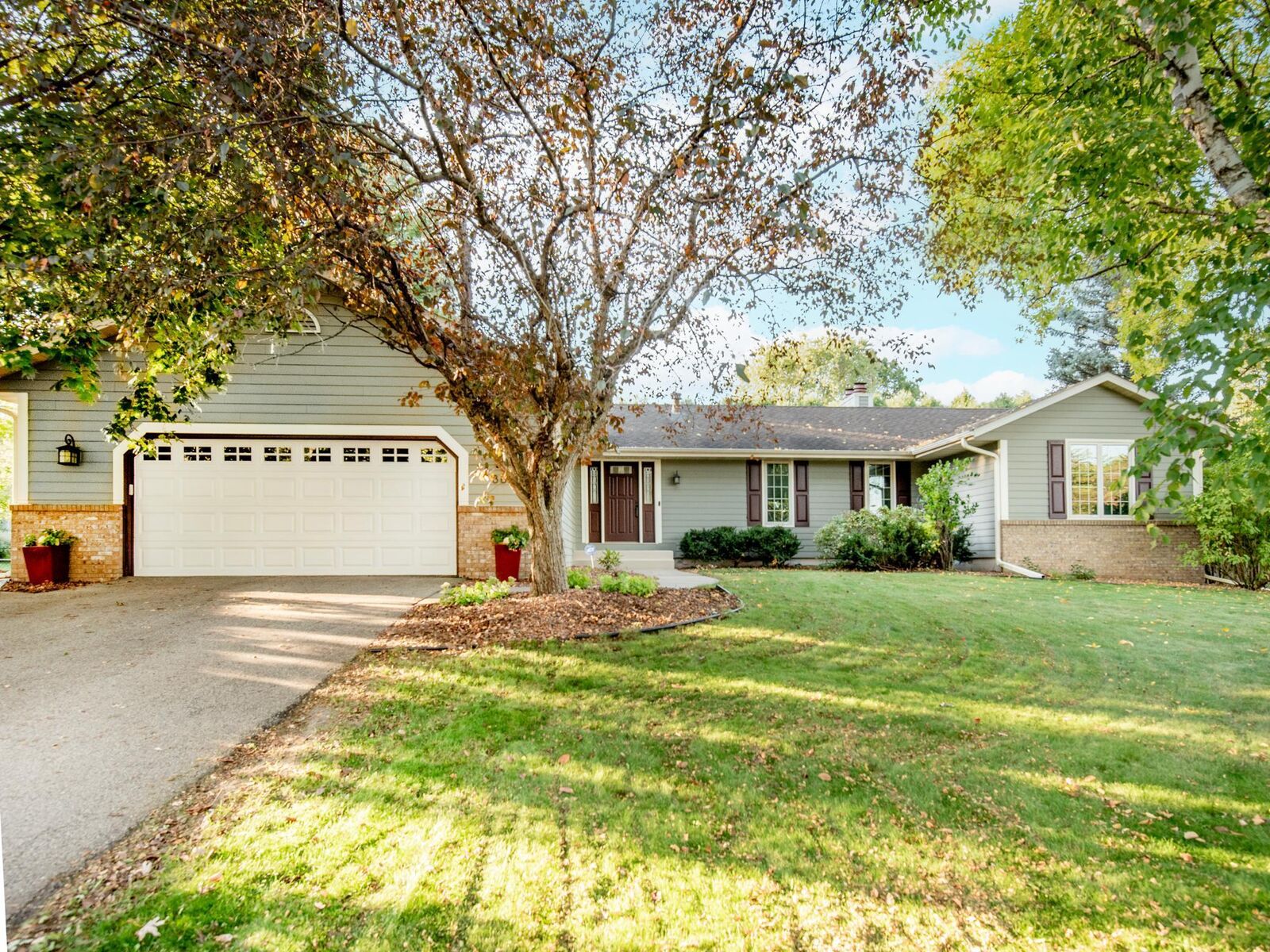 Property Photo: 866 Cheri Lane MN 55120