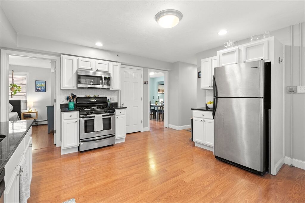 Property Photo: 39 1/2 Harbor St 1 MA 01970