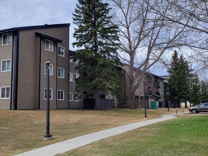5611 9 Avenue 304B — photo 1