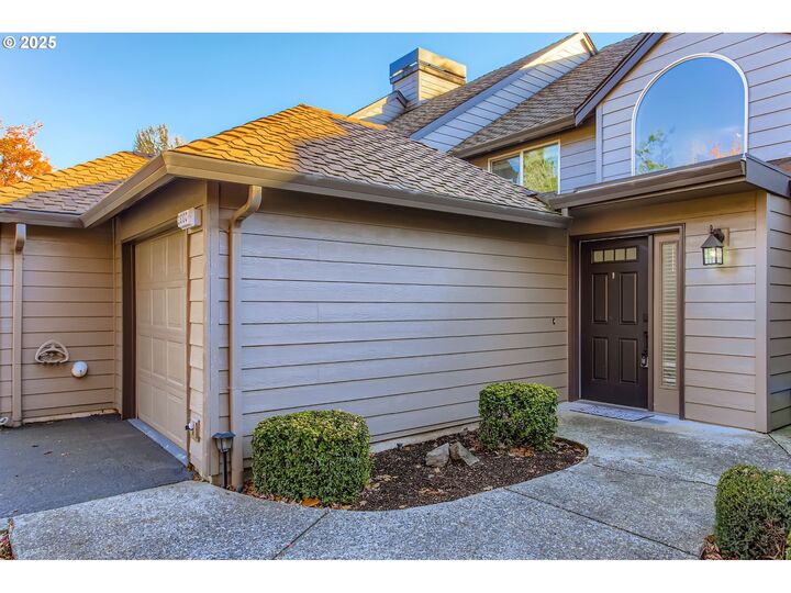 Property Photo:  3990 Carman Dr  OR 97035 