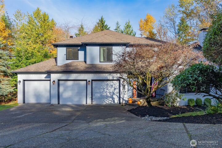 7947  138th Avenue SE  Newcastle WA 98059 photo