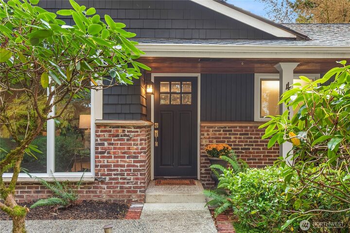 Property Photo: 4817 91st Avenue SE WA 98040