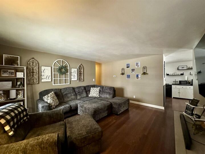 Property Photo:  4055 Highland Dr  IN 47374 