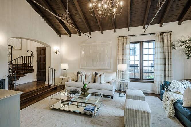 Property Photo: 236 Amherst Avenue CA 94402