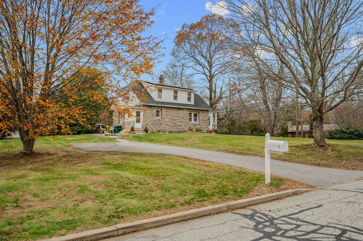 1 East Lake Drive  Waterford CT 06375 photo