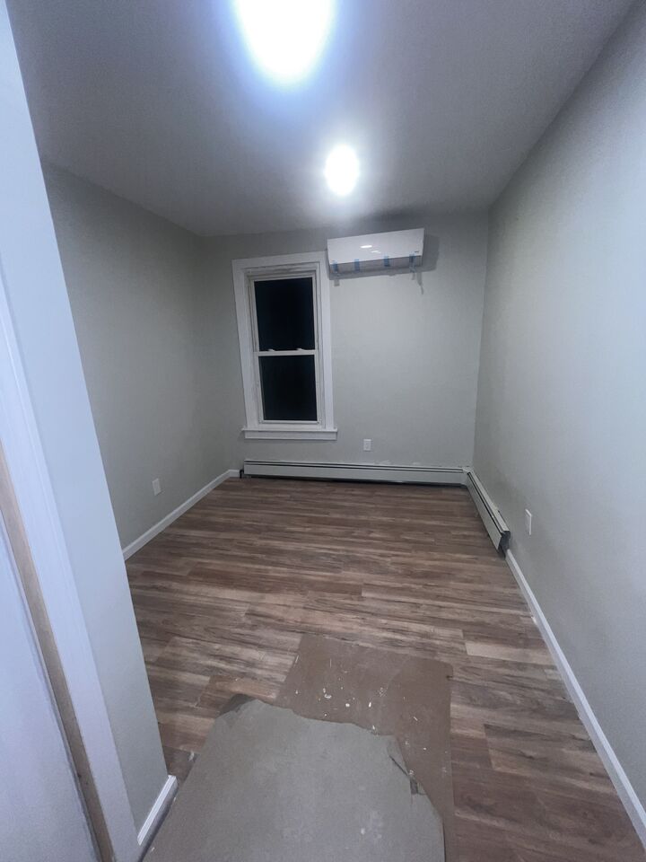 Property Photo: 121 Pond Lily Avenue CT 06515