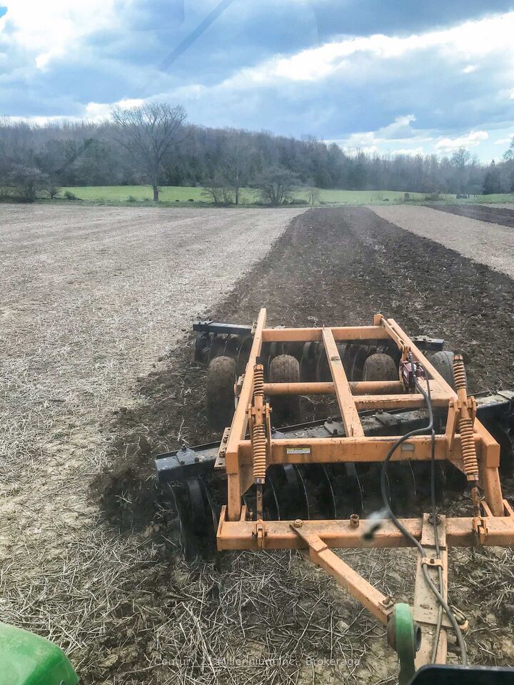 Photo de la propriété: 425158 Irish Lake Road ON N0C 1H0