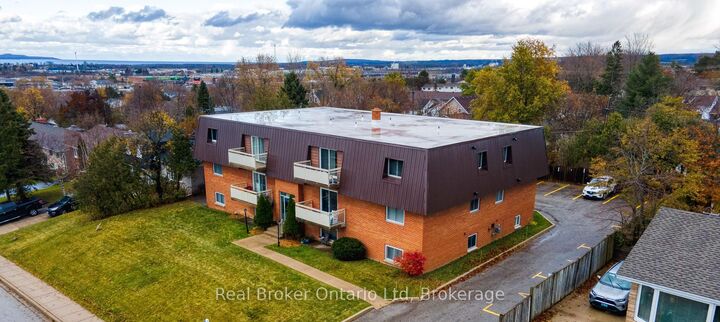 Property Photo: 925 10th Avenue E 202 ON N4K 3H8