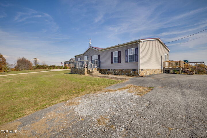 Property Photo: 175 Forest Road TN 37818