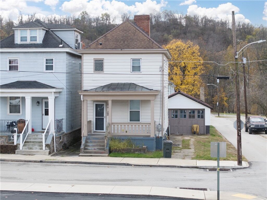 Property Photo:  229 Murdock Street  PA 15317 