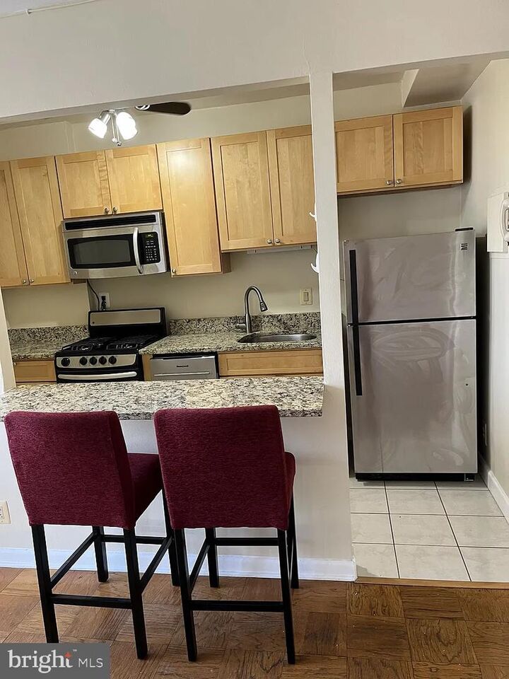 Property Photo:  1260 21st Street NW 1001  DC 20036 