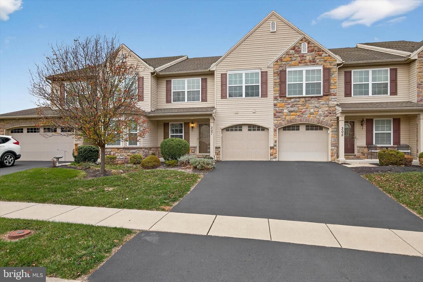 Property Photo:  307 Stoneridge Court  PA 17070 