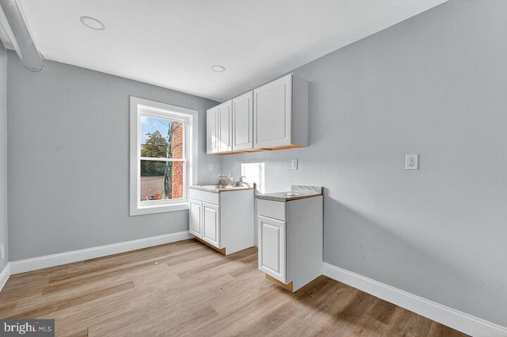 Property Photo: 11 N Willow Street 2 NJ 08608