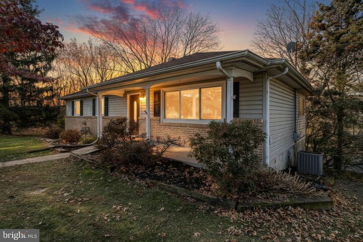 Property Photo: 850 Jefferson Lane PA 17356