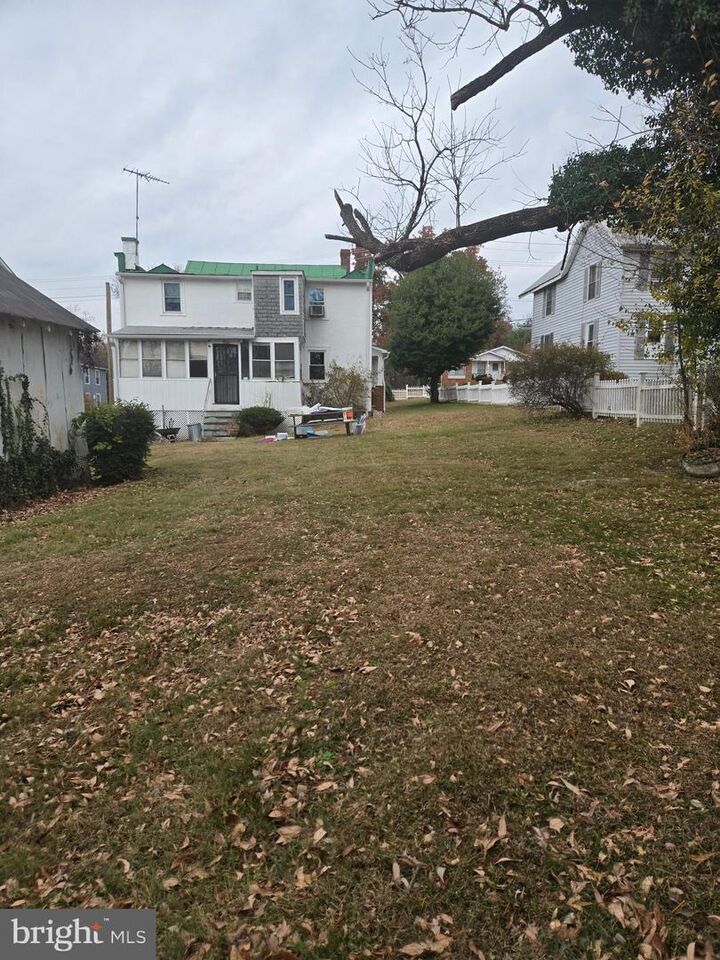 Property Photo: 53 Madison Street VA 20186