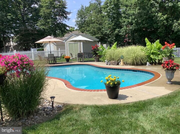 Property Photo:  706 Willow Tree Drive  MD 21060 